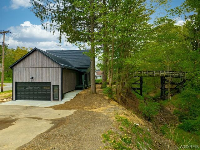9386 State Road, Colden, NY 14033