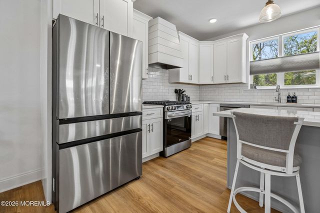 1 Melinda Court, Bayville, NJ 08721