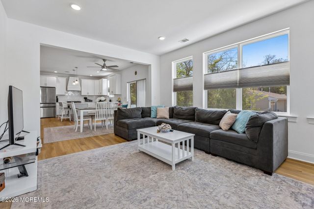1 Melinda Court, Bayville, NJ 08721