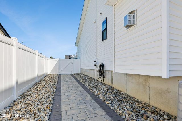 1 Melinda Court, Bayville, NJ 08721