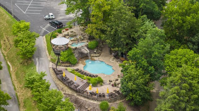 135 Wild Heron Way, Sevierville, TN 37862