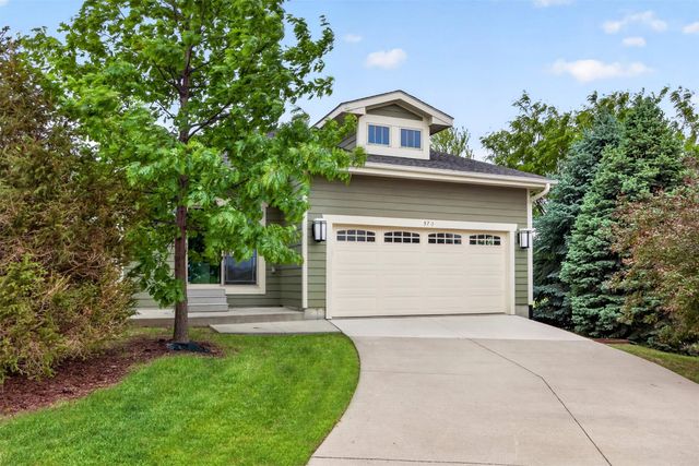 570 S Crescent Way, West Des Moines, IA 50266