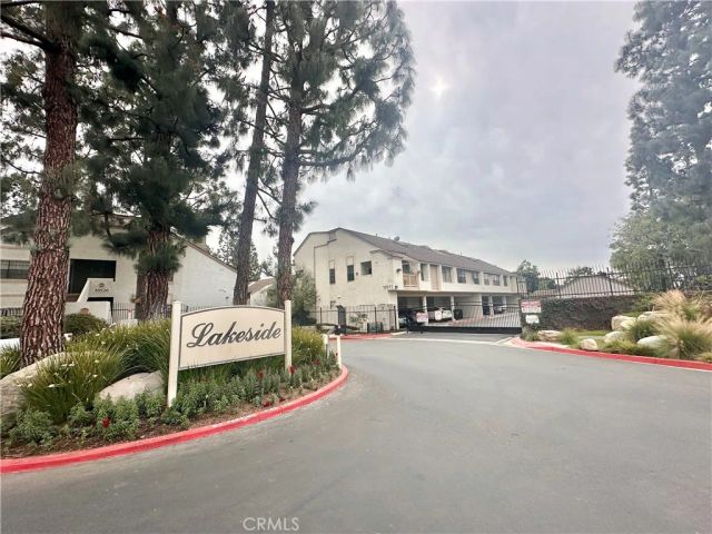 10531 Lakeside South J, Garden Grove, CA 92840