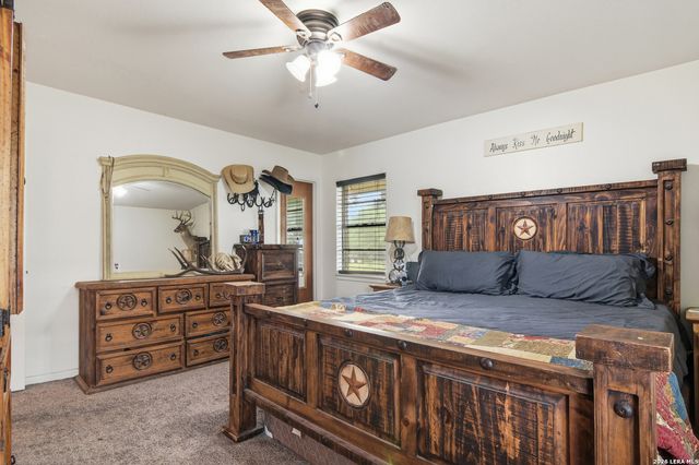 1195 Fm 471 N, Castroville, TX 78009