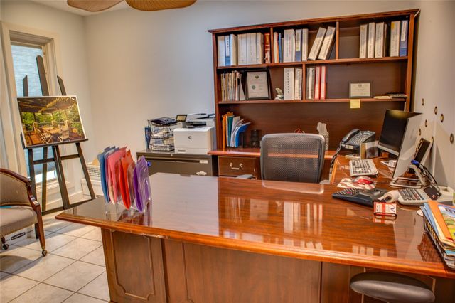 5008 Locust Street, Bellaire, TX 77401