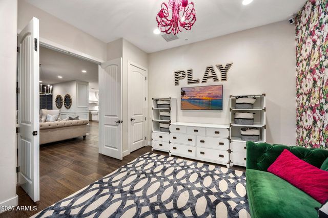 8108 E DESERT COVE Avenue, Scottsdale, AZ 85260