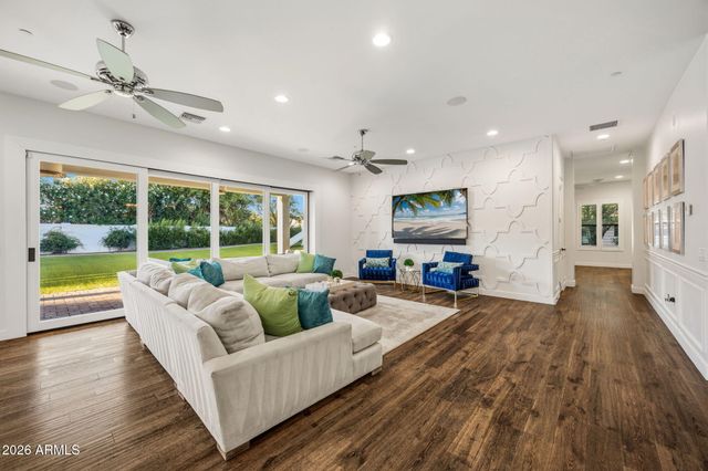 8108 E DESERT COVE Avenue, Scottsdale, AZ 85260