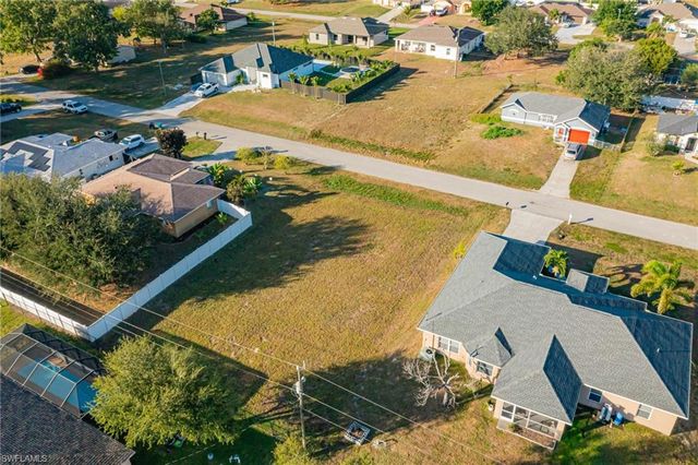 1501 NE 17th PL, Cape Coral, FL 33909