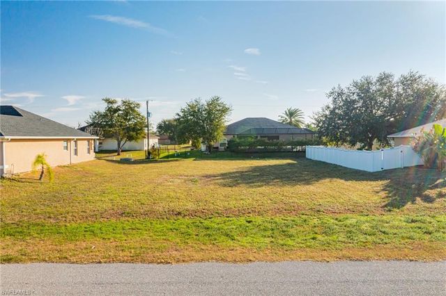 1501 NE 17th PL, Cape Coral, FL 33909