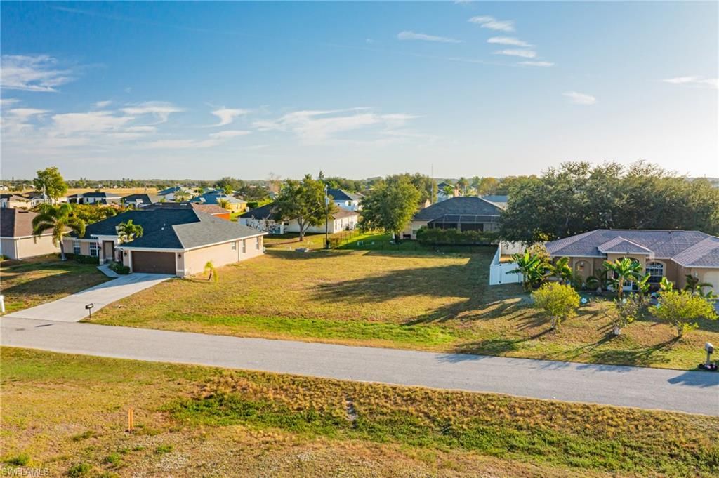 1501 NE 17th PL, Cape Coral, FL 33909