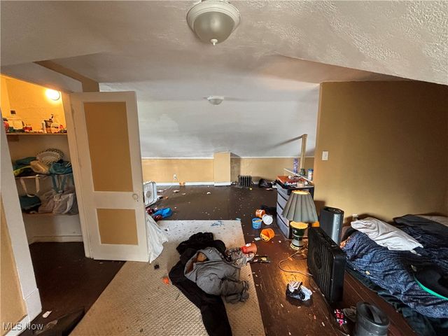 1184 Melbourne Road, East Cleveland, OH 44112