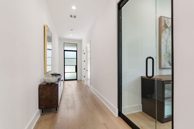 963 W 41st Street, Houston, TX 77018