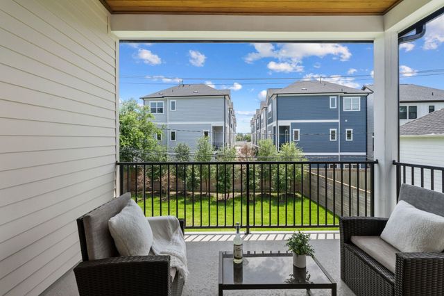 963 W 41st Street, Houston, TX 77018