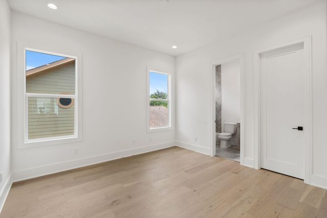 963 W 41st Street, Houston, TX 77018
