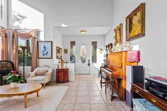 22440 Skylake Place, Saugus, CA 91390