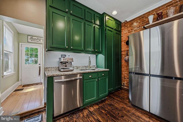 210 W 18TH ST, Wilmington, DE 19802