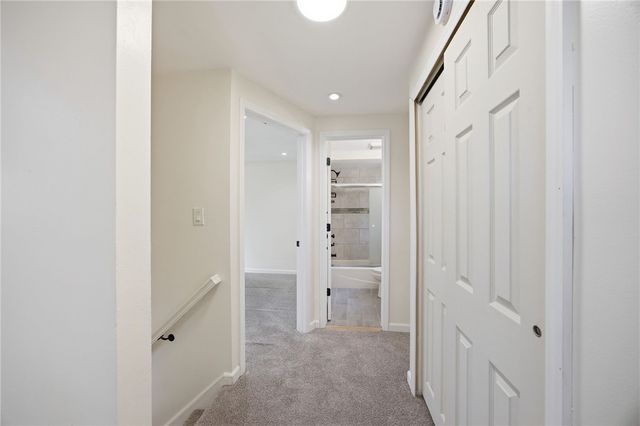 1126 Mifflin Rd, Lincoln Place, PA 15207