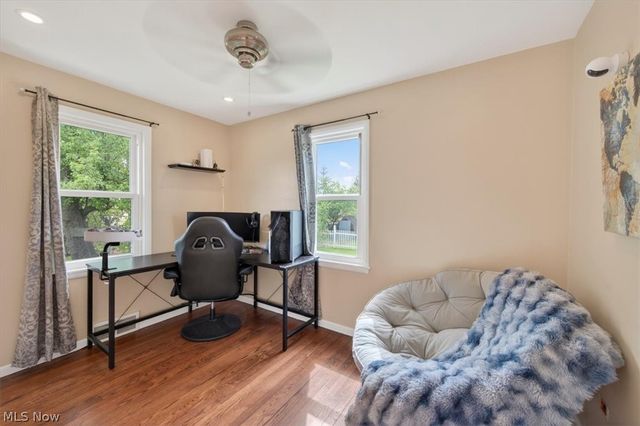 437 E Wilson Avenue, Girard, OH 44420