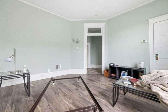 6101 18th AVENUE, Kenosha, WI 53143