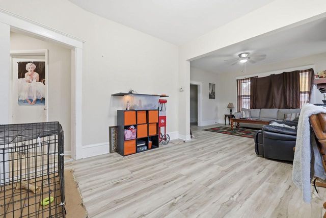 6101 18th AVENUE, Kenosha, WI 53143