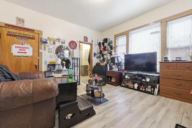 6101 18th AVENUE, Kenosha, WI 53143