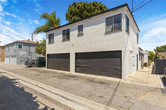 1515 N Hollywood, Burbank, CA 91505