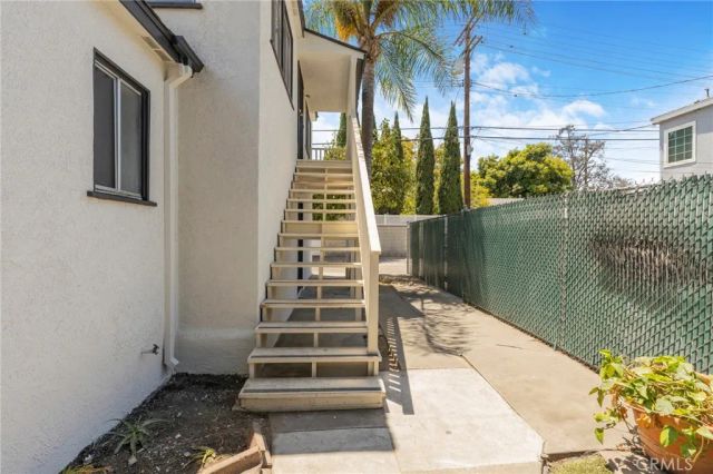 1515 N Hollywood, Burbank, CA 91505