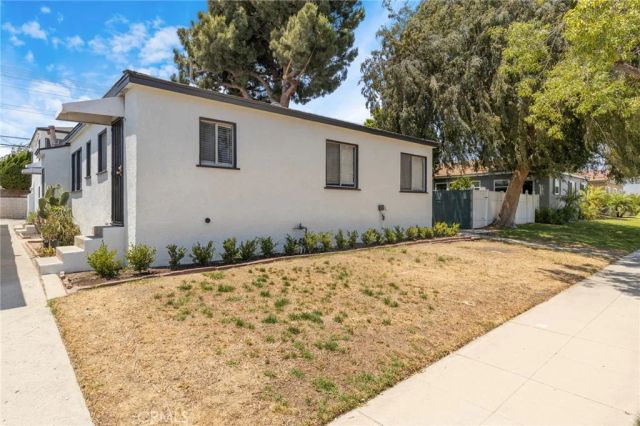 1515 N Hollywood, Burbank, CA 91505