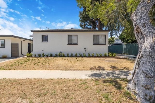 1515 N Hollywood, Burbank, CA 91505