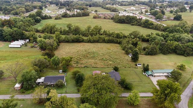 211 N Pacific Street, Urbana, MO 65767