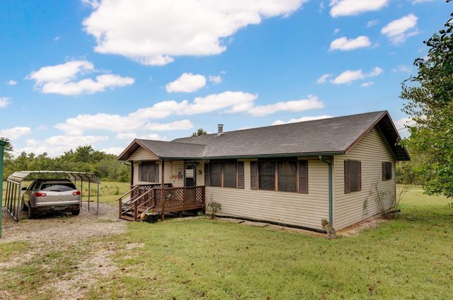 211 N Pacific Street, Urbana, MO 65767