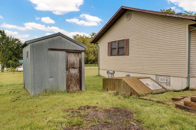 211 N Pacific Street, Urbana, MO 65767