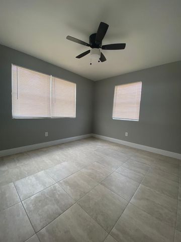 200 NE 43rd Street, Deerfield Beach, FL 33064