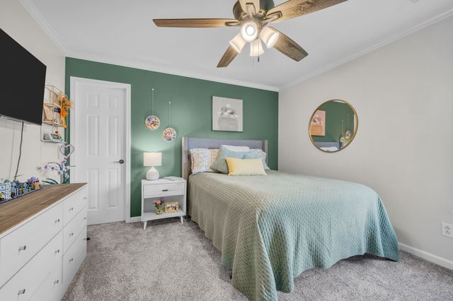 170 Lena Loop, Burns, TN 37029