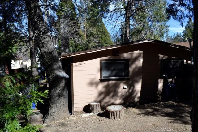 23747 Pioneer Camp Road, Crestline, CA 92325