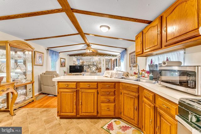 7701 RAYMOND DR, Millville, NJ 08332