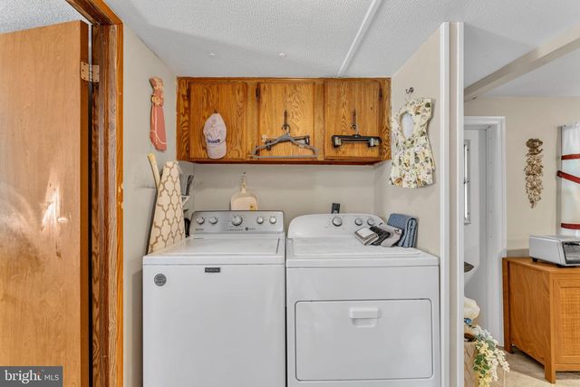 7701 RAYMOND DR, Millville, NJ 08332