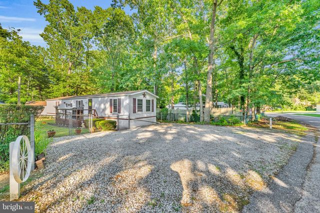 7701 RAYMOND DR, Millville, NJ 08332