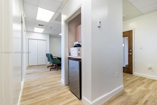 2455 E Sunrise Blvd CU9J, Fort Lauderdale, FL 33304