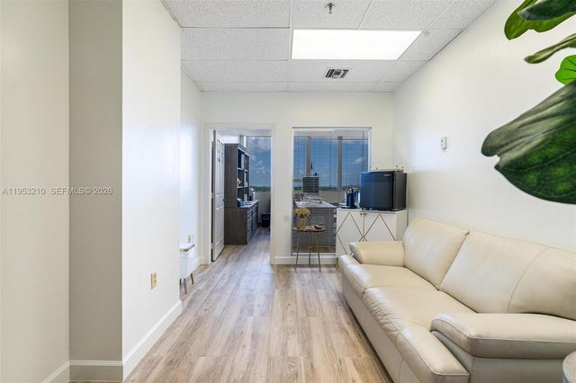 2455 E Sunrise Blvd CU9J, Fort Lauderdale, FL 33304