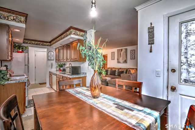 125 Warner Hill Road 100, Stratford, CT 06614