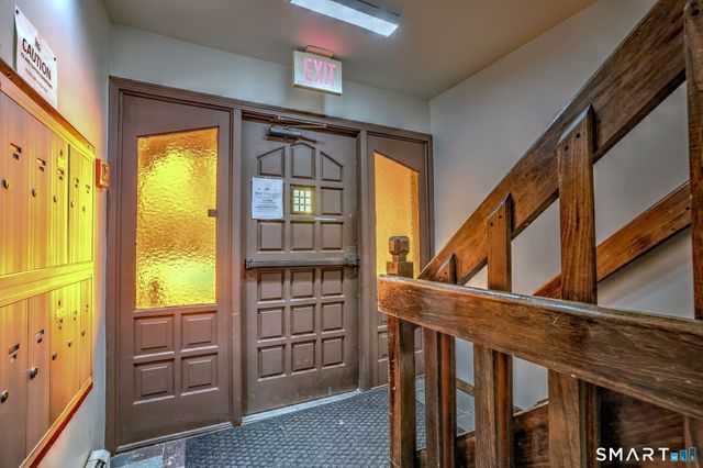 125 Warner Hill Road 100, Stratford, CT 06614