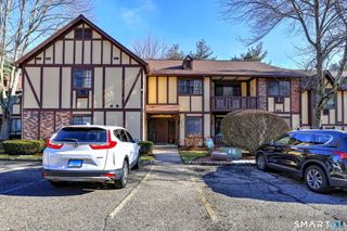 125 Warner Hill Road 100, Stratford, CT 06614