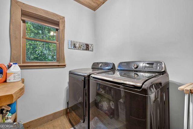 274 Hothouse Drive, Mineral Bluff, GA 30559