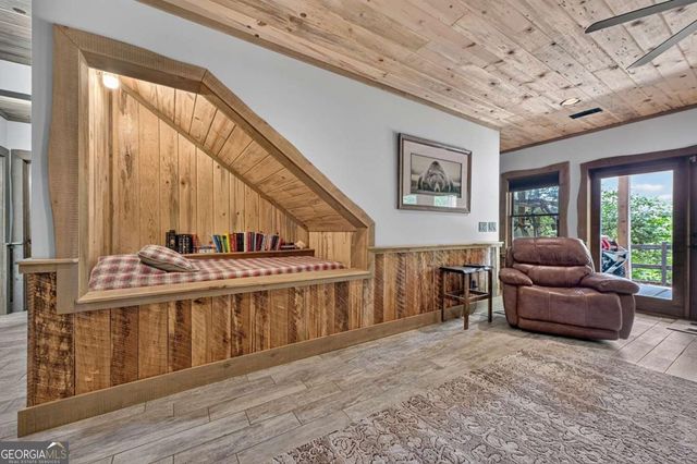 274 Hothouse Drive, Mineral Bluff, GA 30559