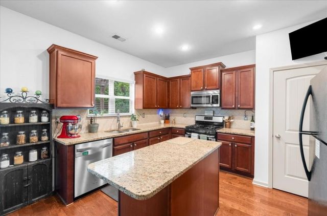 3920 Hunters Walk Way, Cumming, GA 30028