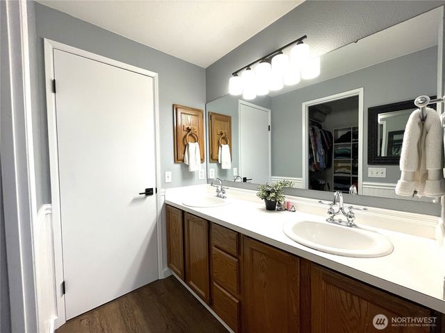 1203 25th Avenue SE, Puyallup, WA 98374