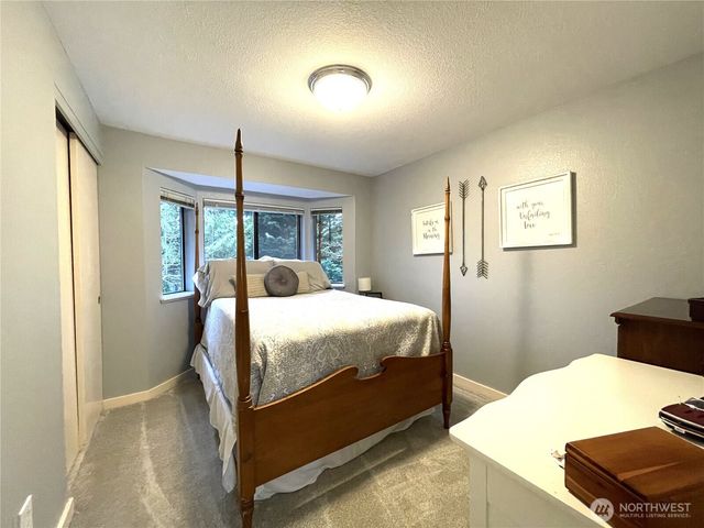 1203 25th Avenue SE, Puyallup, WA 98374