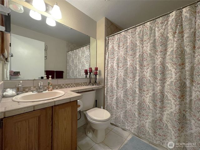 1203 25th Avenue SE, Puyallup, WA 98374