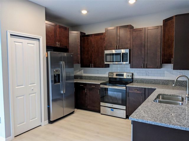 9771 PEMBROOKE PINES DRIVE, Ruskin, FL 33573